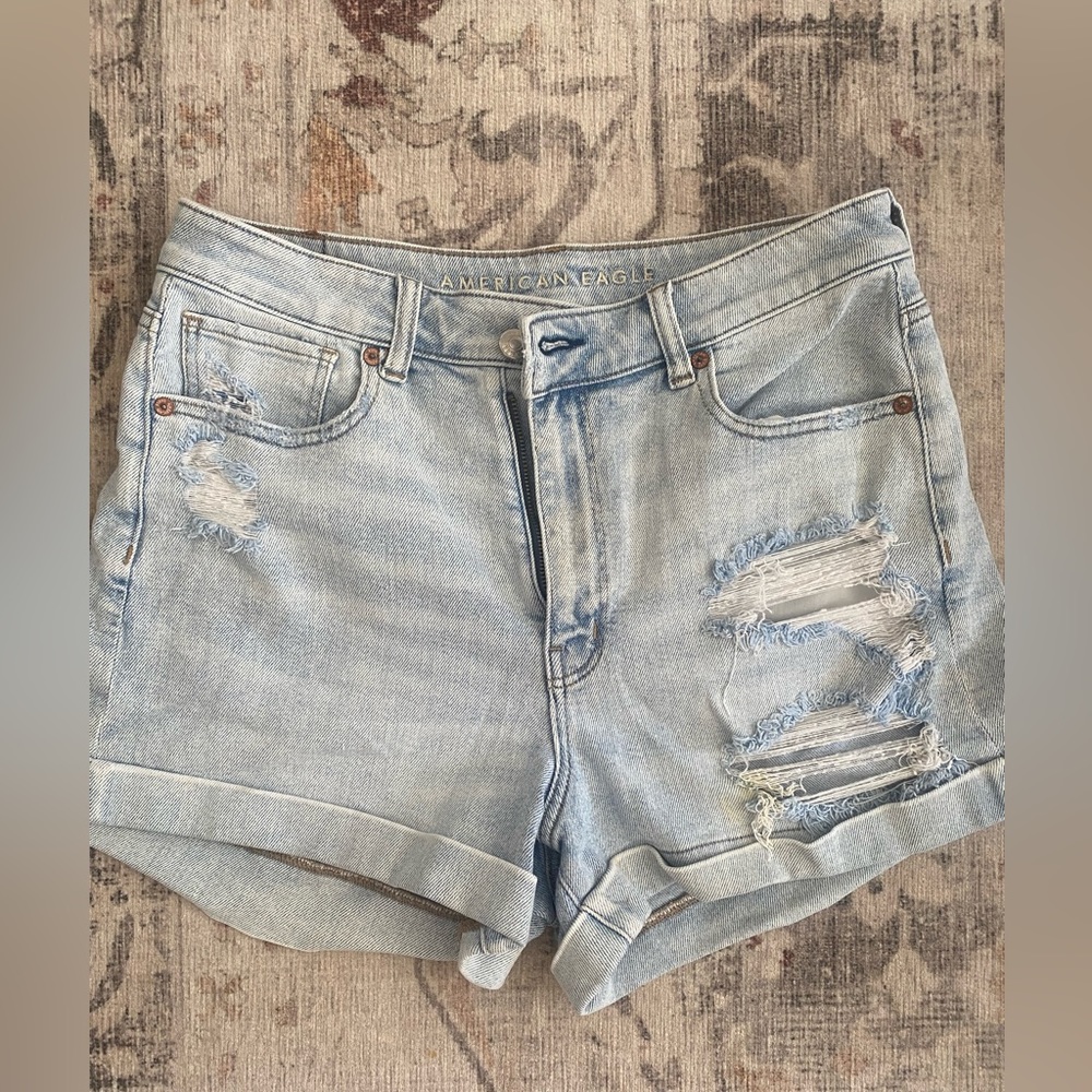 American Eagle demin shorts: size 10